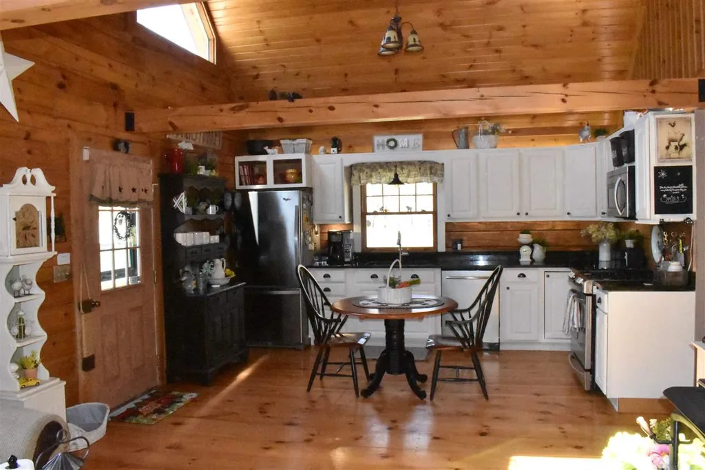 1738 Franklin Pierce Highway Barrington NH 03825