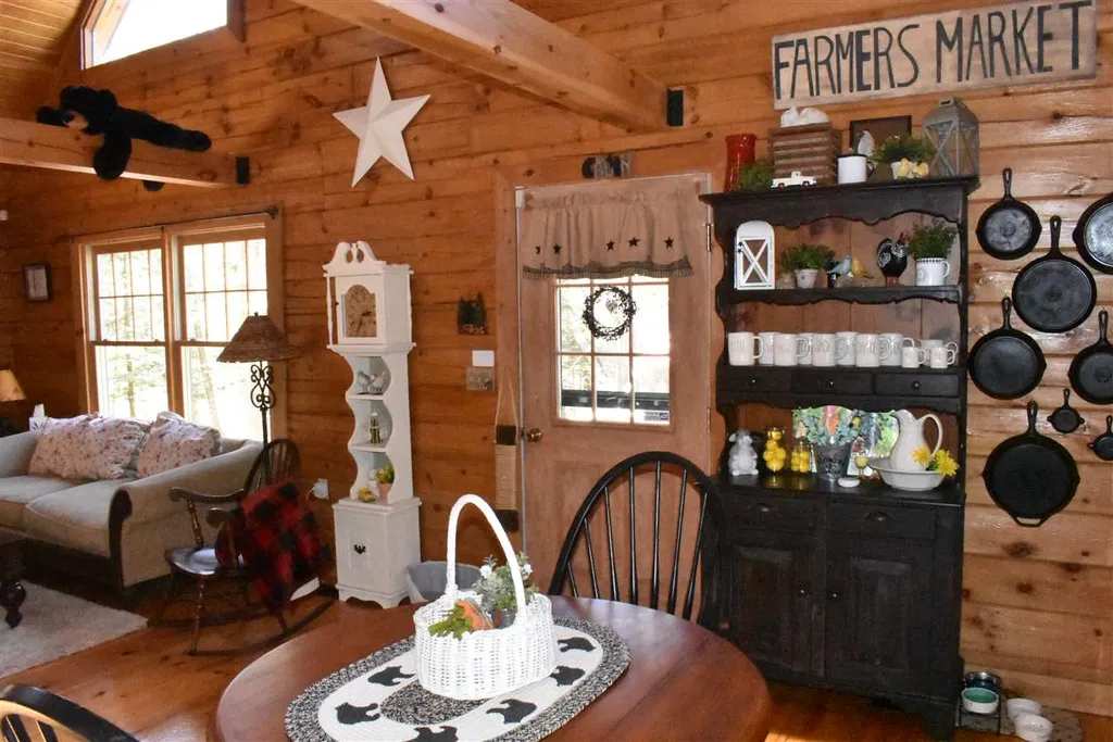 1738 Franklin Pierce Highway Barrington NH 03825