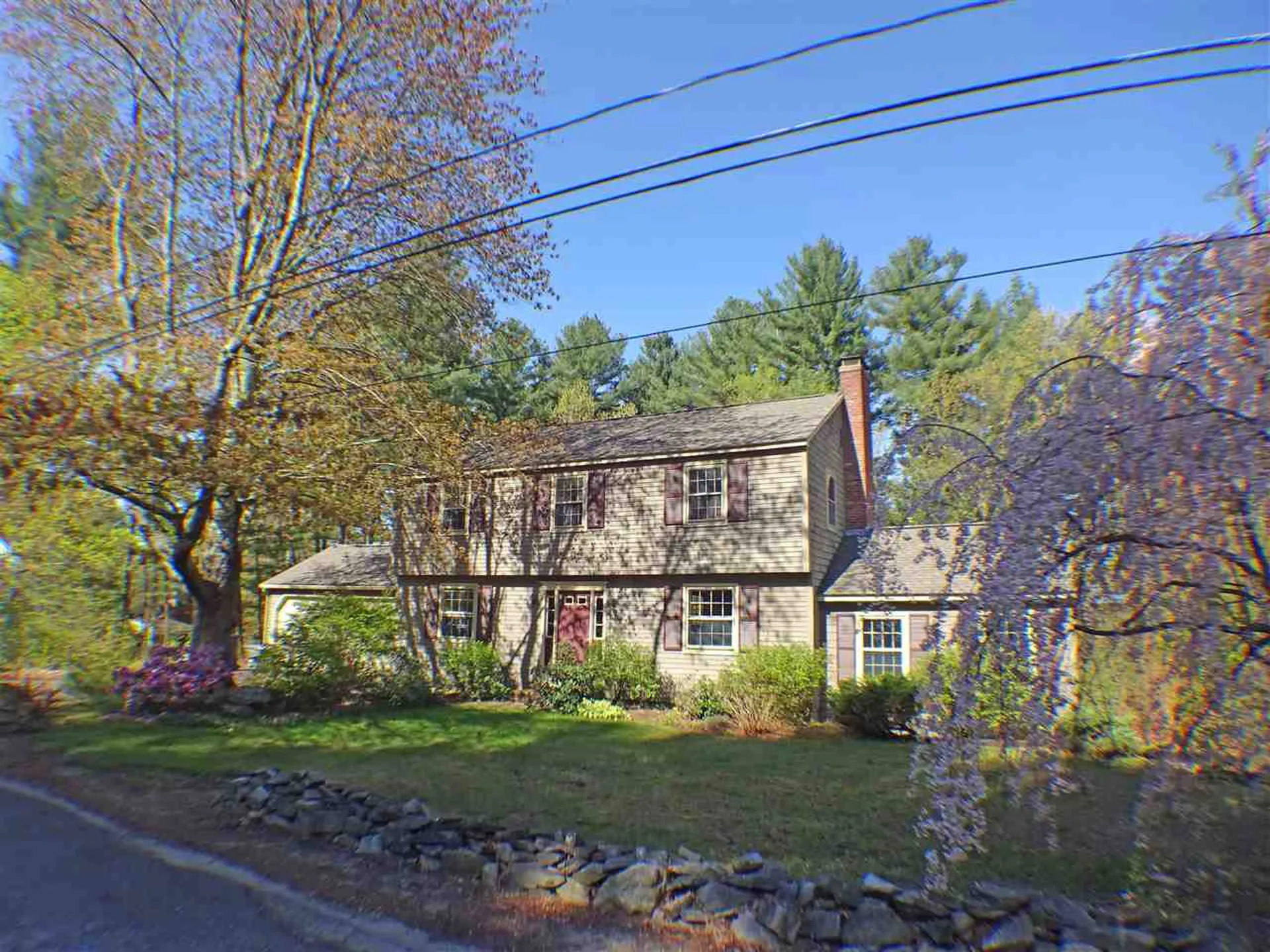 17 Kipling Street Nashua NH 03062