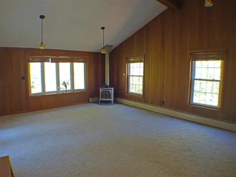 17 Kipling Street Nashua NH 03062
