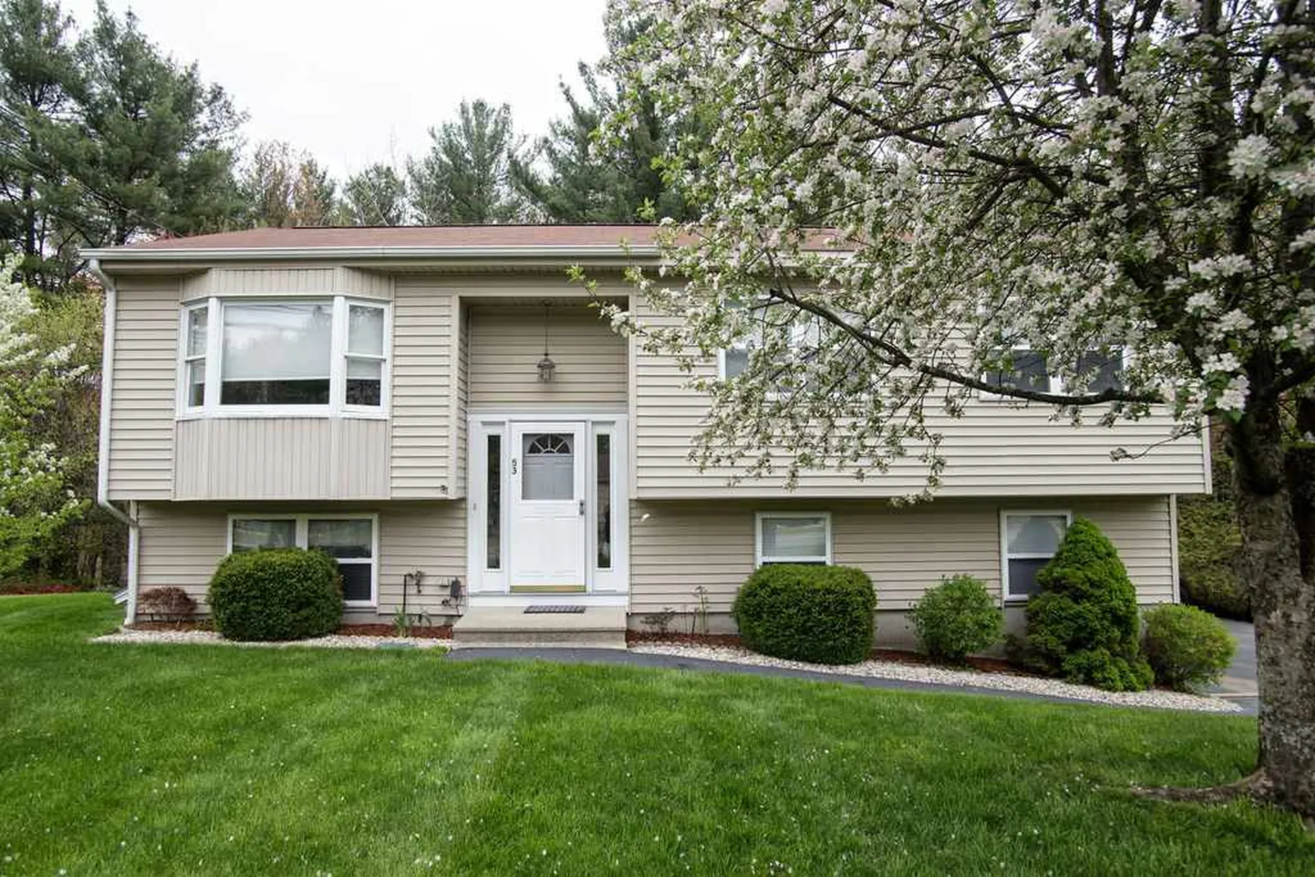 53 Back River Road Merrimack NH 03054