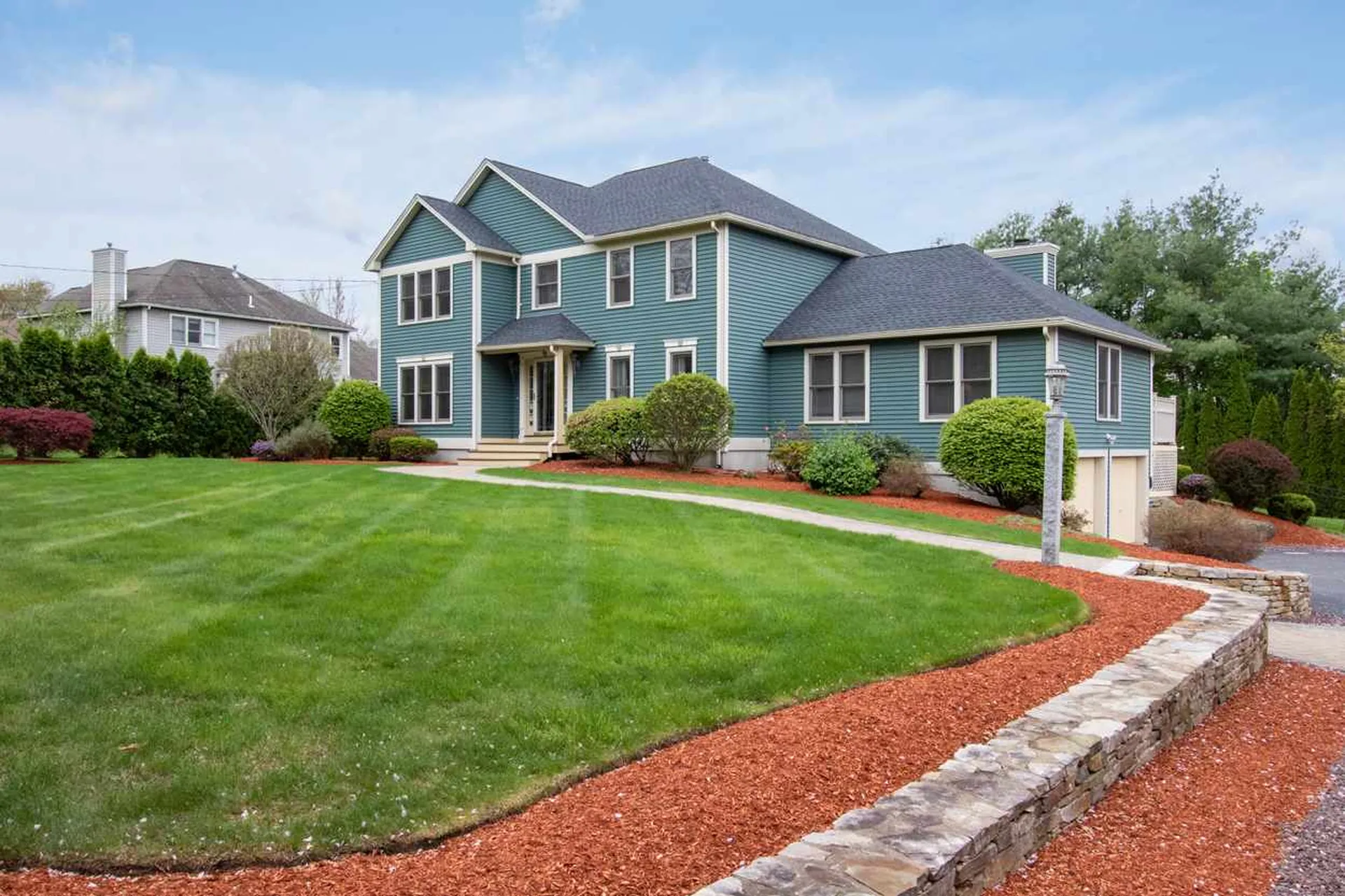 267 East Dunstable Road Nashua NH 03062