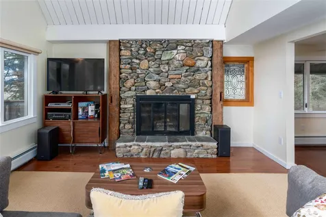 151 North Hill Road Stowe VT 05672
