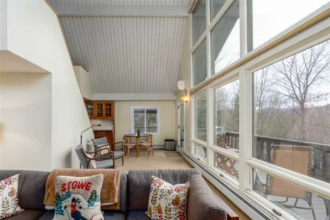 151 North Hill Road Stowe VT 05672