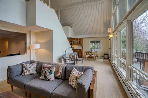 151 North Hill Road Stowe VT 05672