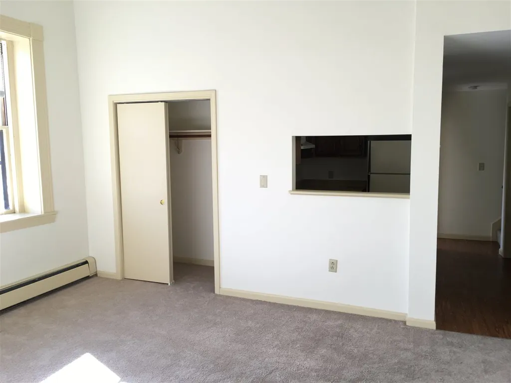 521 Pine Street Manchester NH 03104