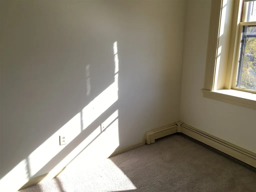 521 Pine Street Manchester NH 03104