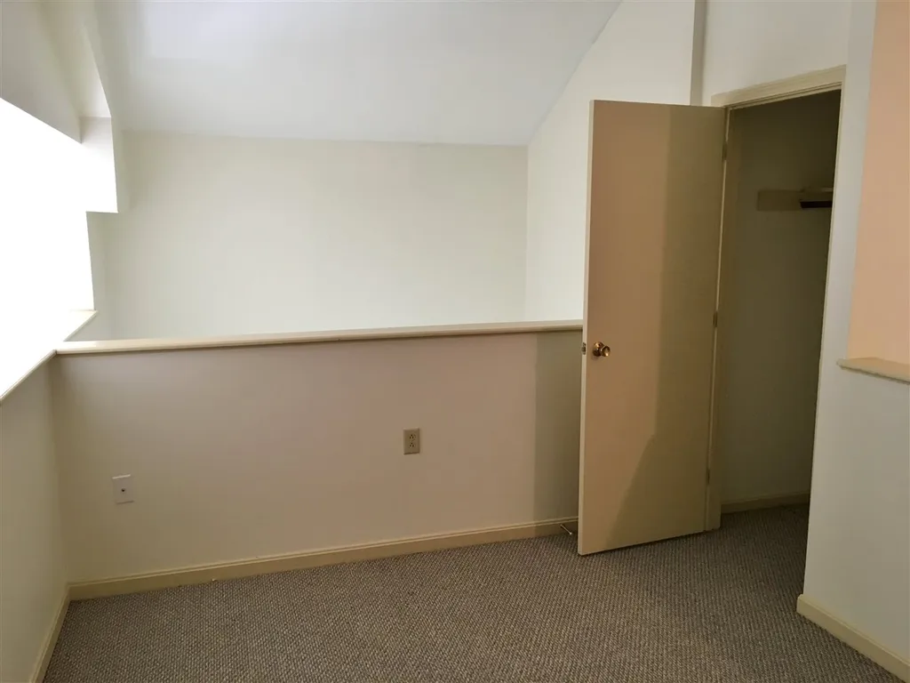 521 Pine Street Manchester NH 03104