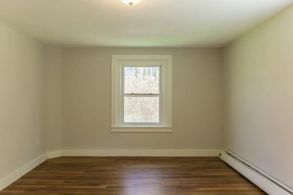 8 Howe Road Rollinsford NH 03869