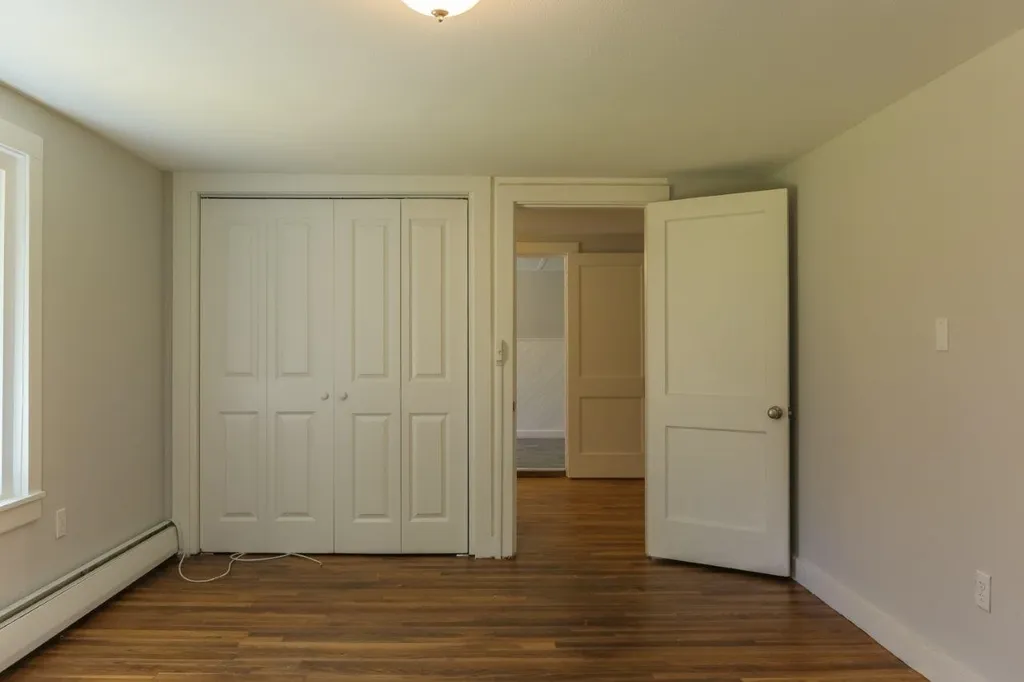 8 Howe Road Rollinsford NH 03869