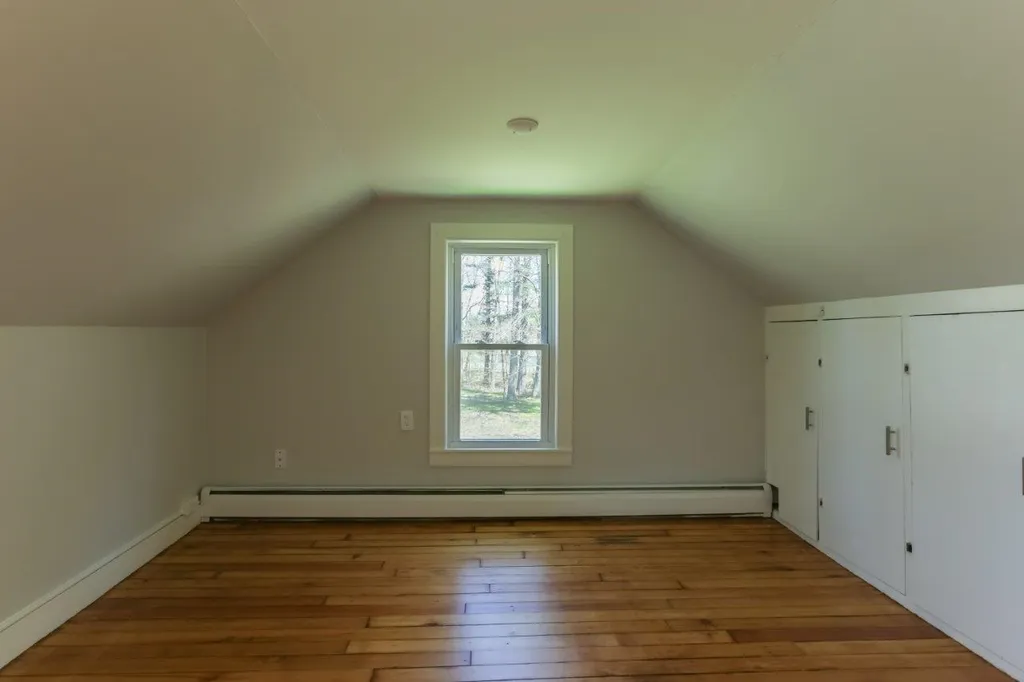 8 Howe Road Rollinsford NH 03869