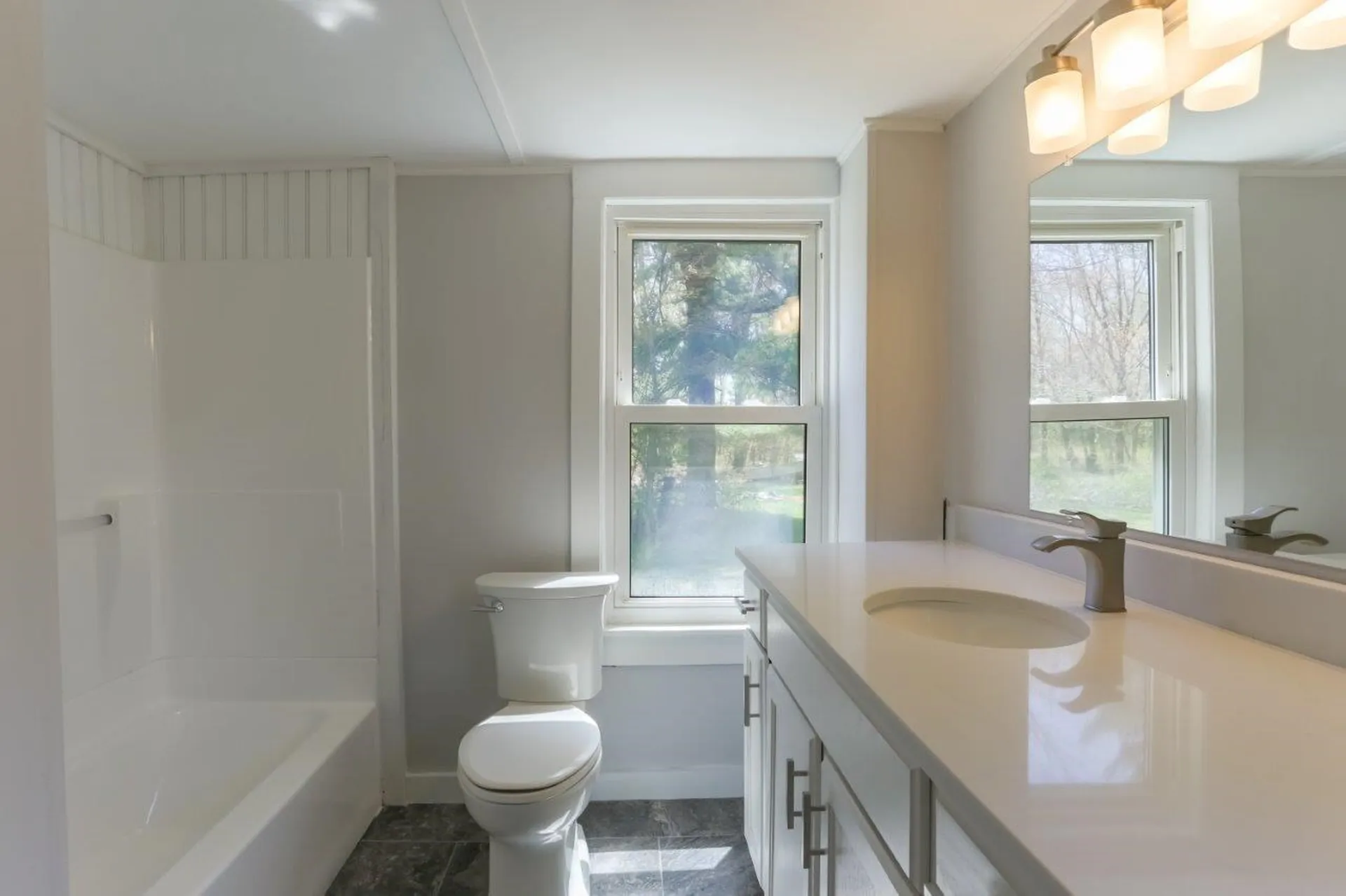 8 Howe Road Rollinsford NH 03869