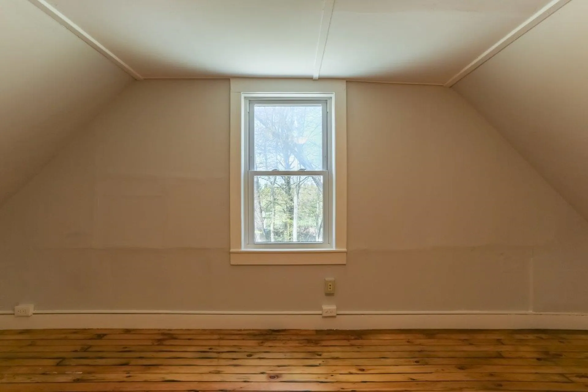8 Howe Road Rollinsford NH 03869