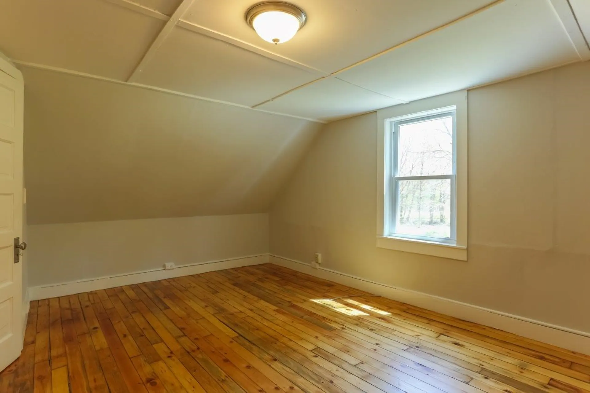 8 Howe Road Rollinsford NH 03869