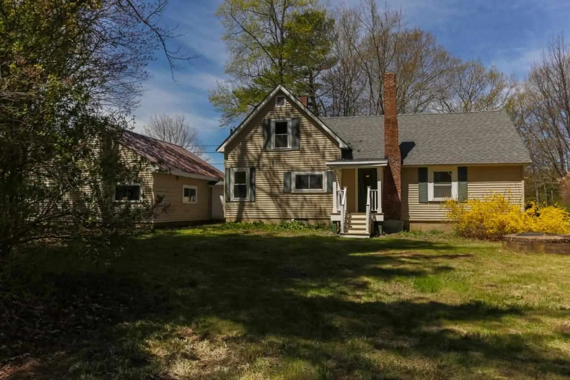 8 Howe Road Rollinsford NH 03869