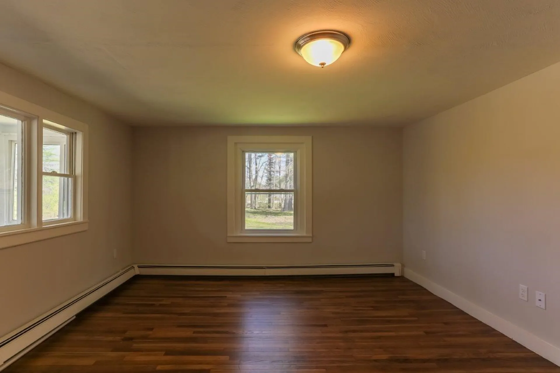8 Howe Road Rollinsford NH 03869