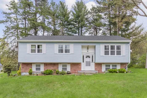 6 Spruce Street Merrimack NH 03054