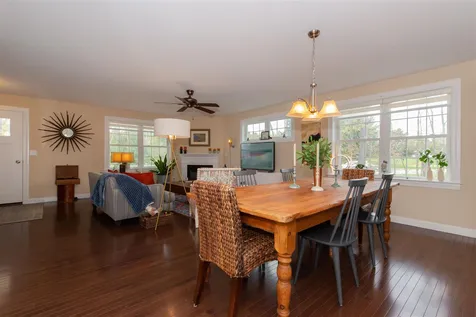 4 Honeycomb Way Newmarket NH 03857