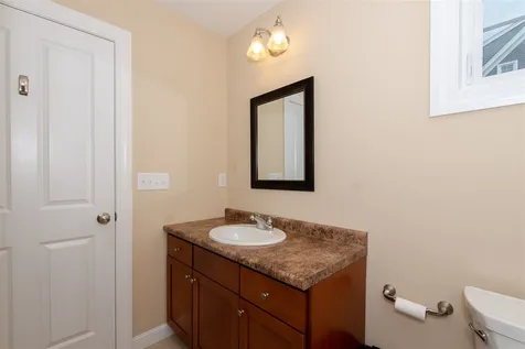 4 Honeycomb Way Newmarket NH 03857