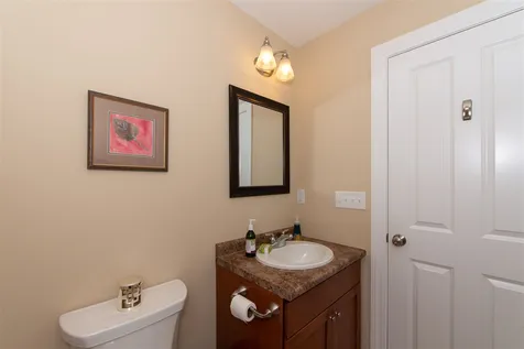 4 Honeycomb Way Newmarket NH 03857
