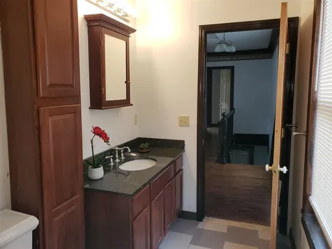 43 Cross Street Nashua NH 03064