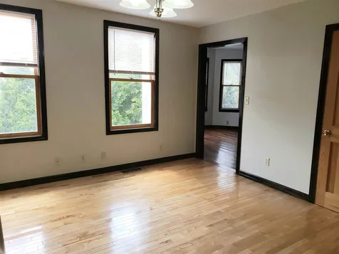 43 Cross Street Nashua NH 03064