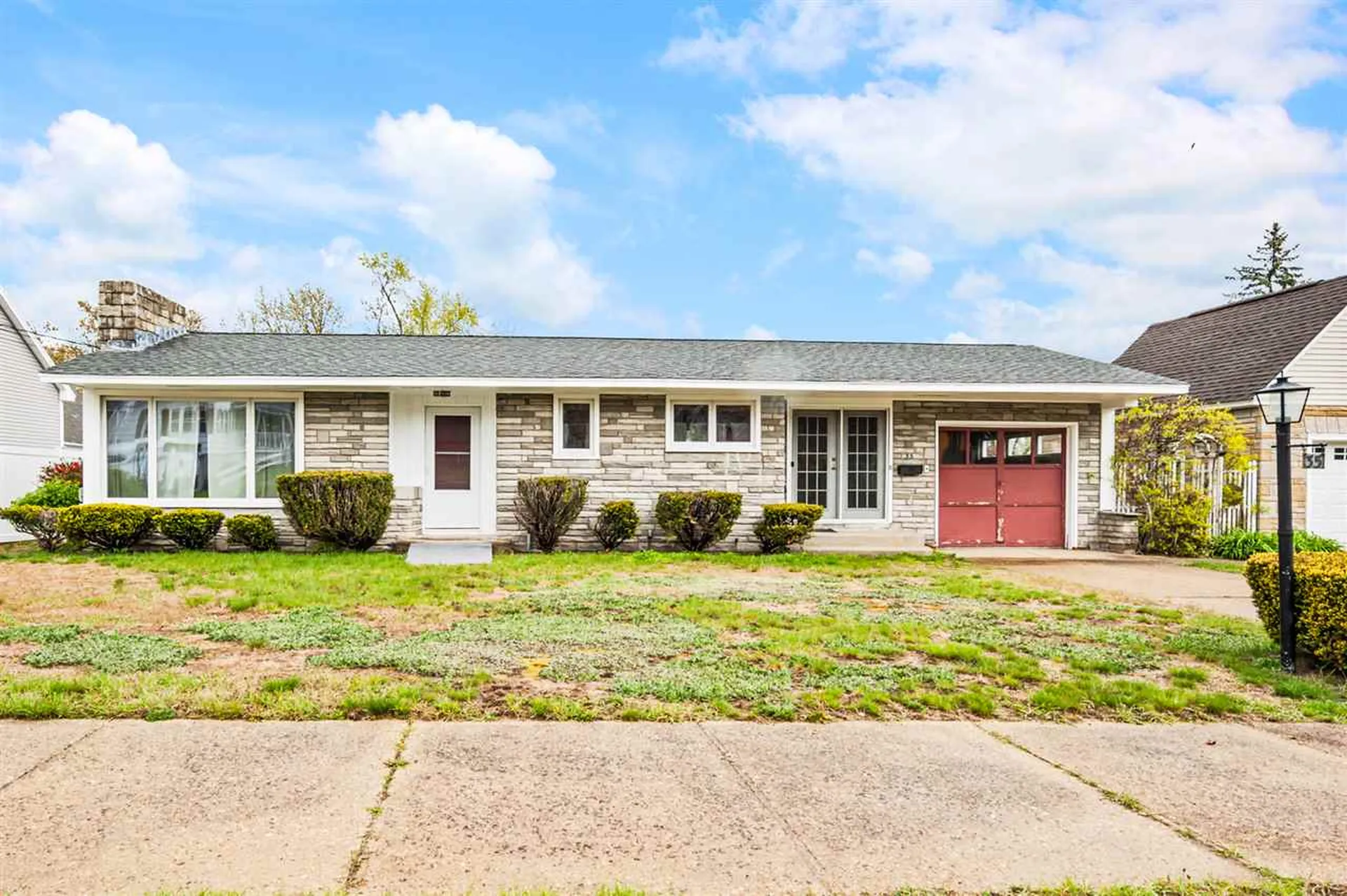 35 Elizabeth Avenue Manchester NH 03103
