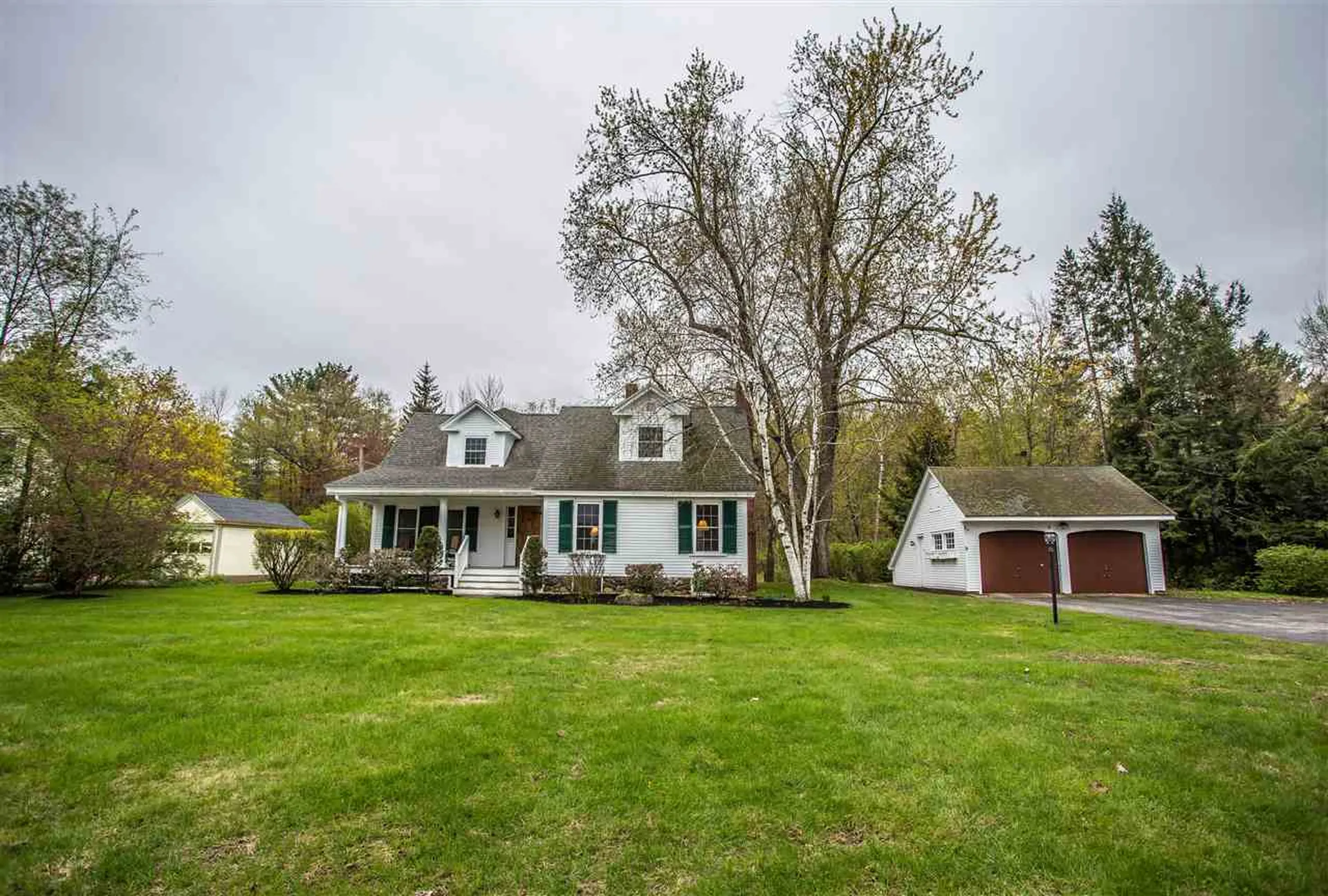 9 Lamson Avenue Goffstown NH 03045