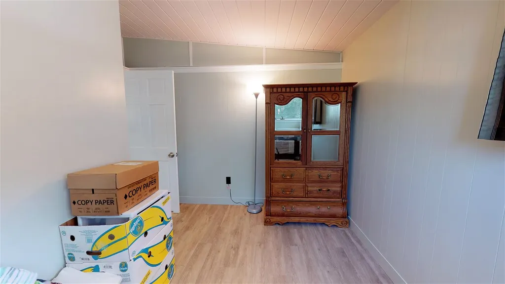 13 Lynn Lane Northwood NH 03261