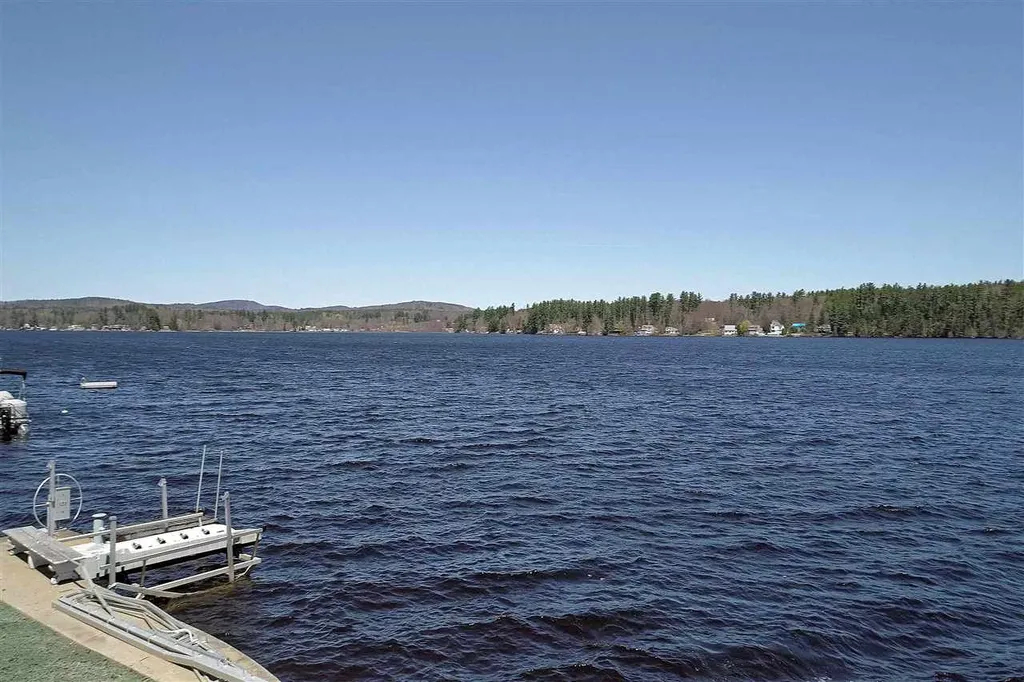 13 Lynn Lane Northwood NH 03261