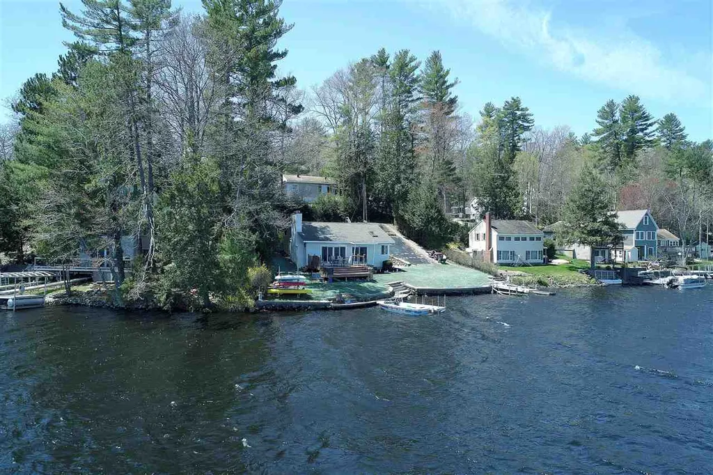 13 Lynn Lane Northwood NH 03261