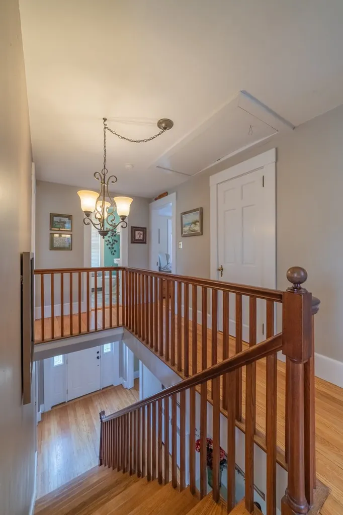 42 Pressey Court New London NH 03257