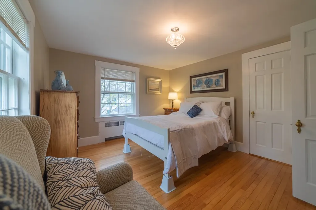 42 Pressey Court New London NH 03257