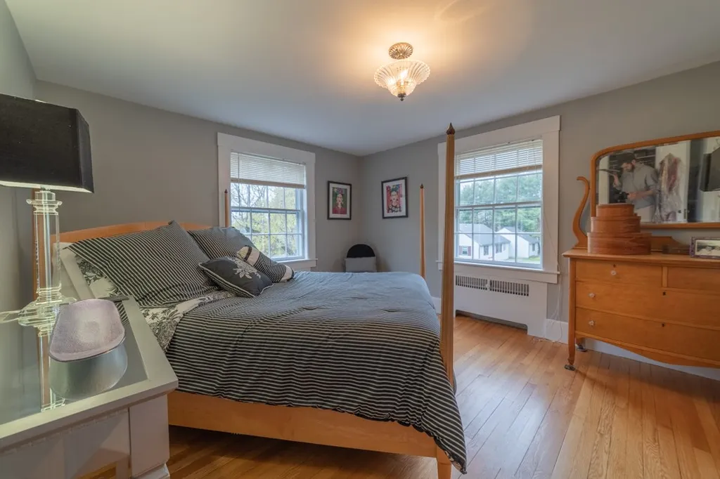 42 Pressey Court New London NH 03257