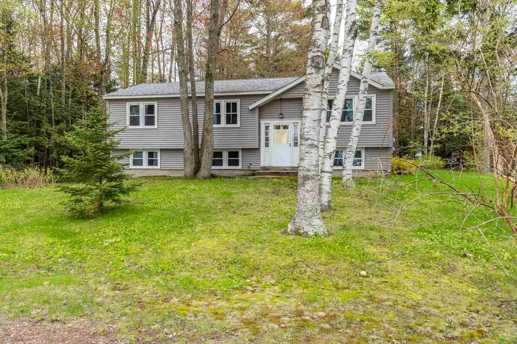 12 Watson Drive Rochester NH 03867