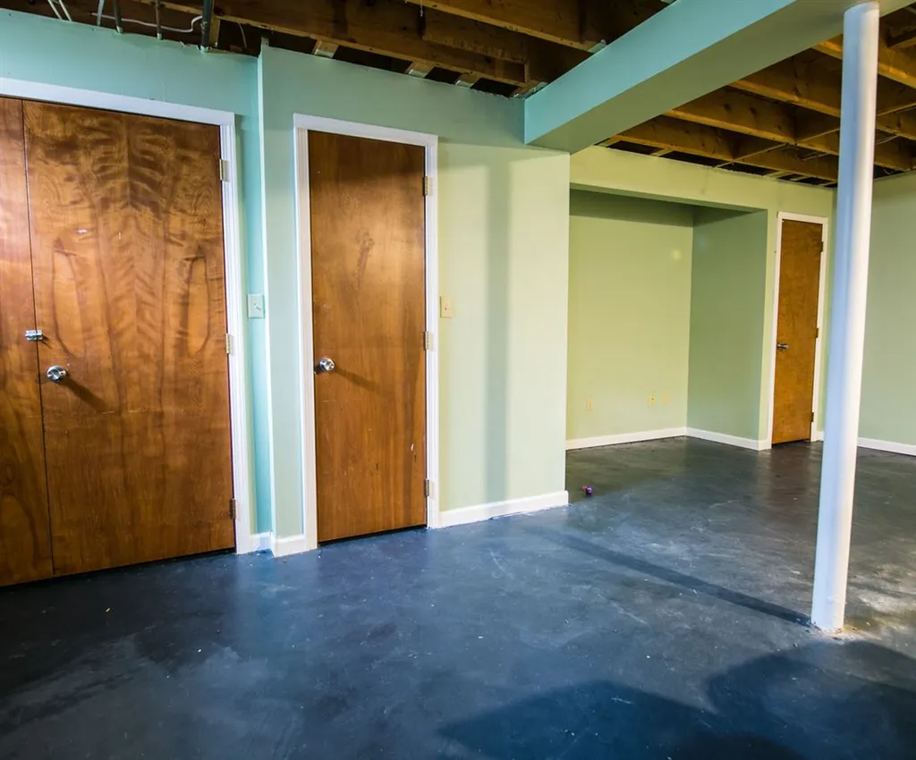 21 Foster Road Essex VT 05452