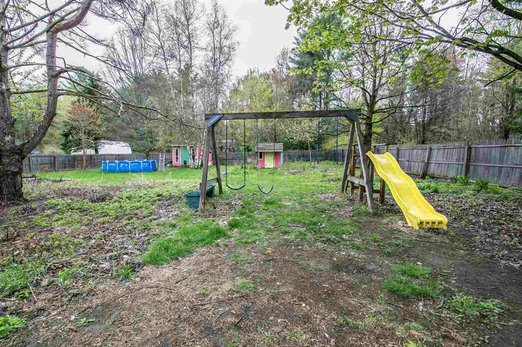 21 Foster Road Essex VT 05452