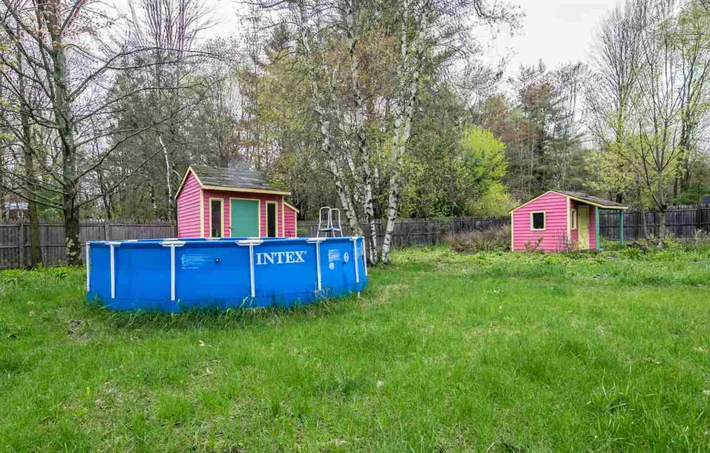 21 Foster Road Essex VT 05452