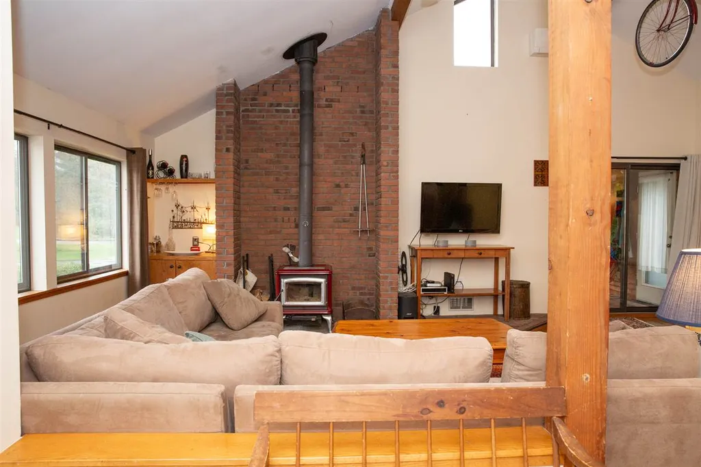 17 Starbird Road Jericho VT 05465