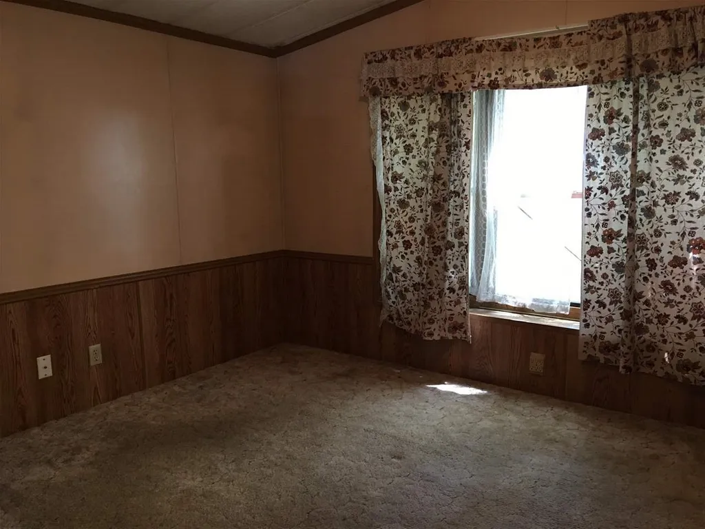 5 Earl Avenue Winchester NH 03470