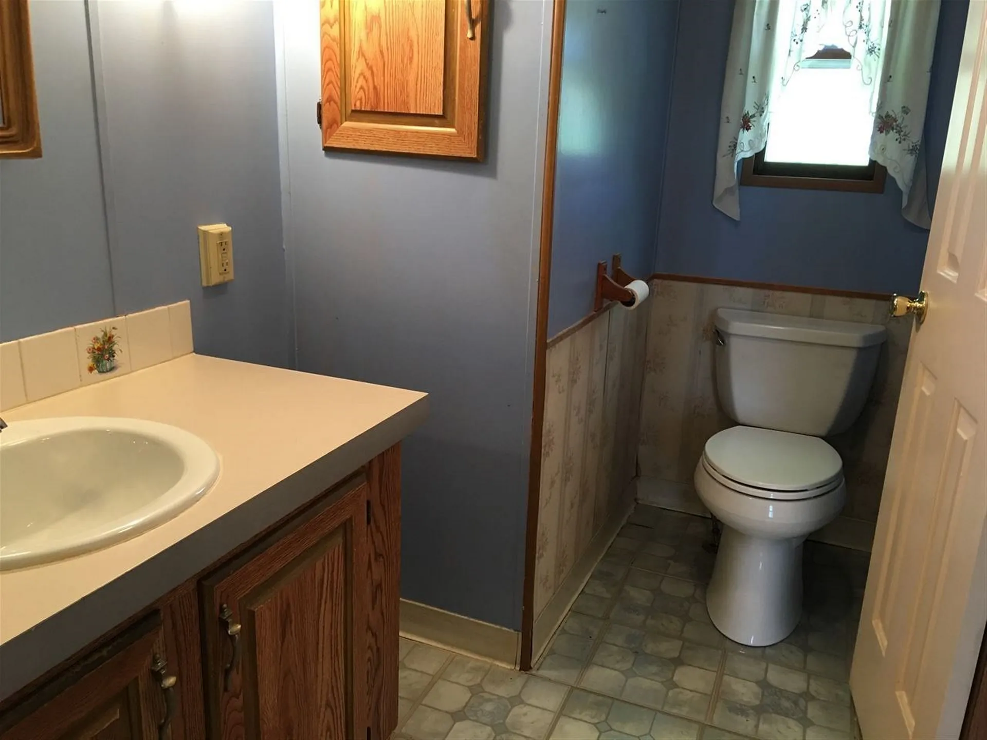 5 Earl Avenue Winchester NH 03470