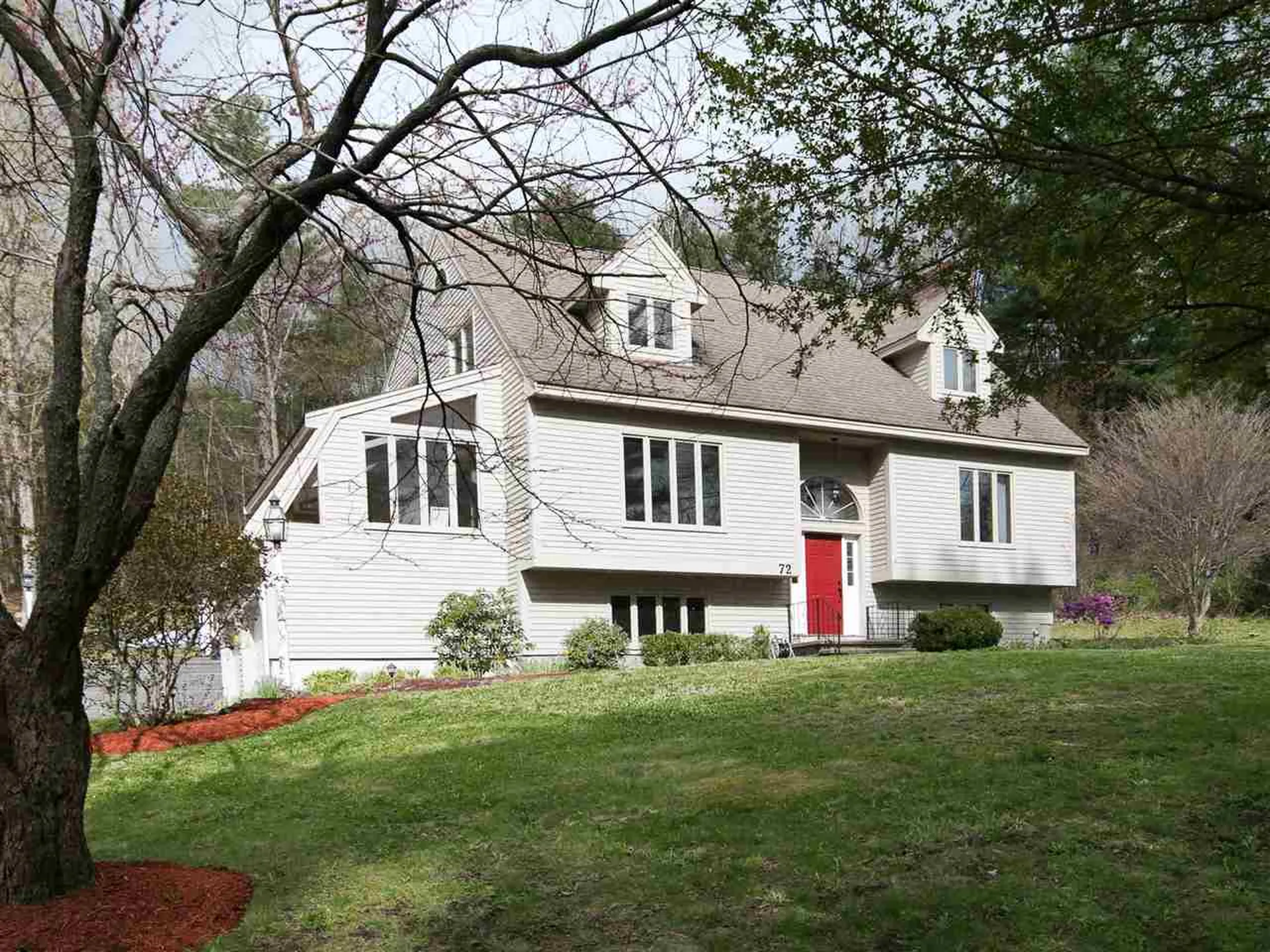 72 Rocky Pond Road Hollis NH 03049