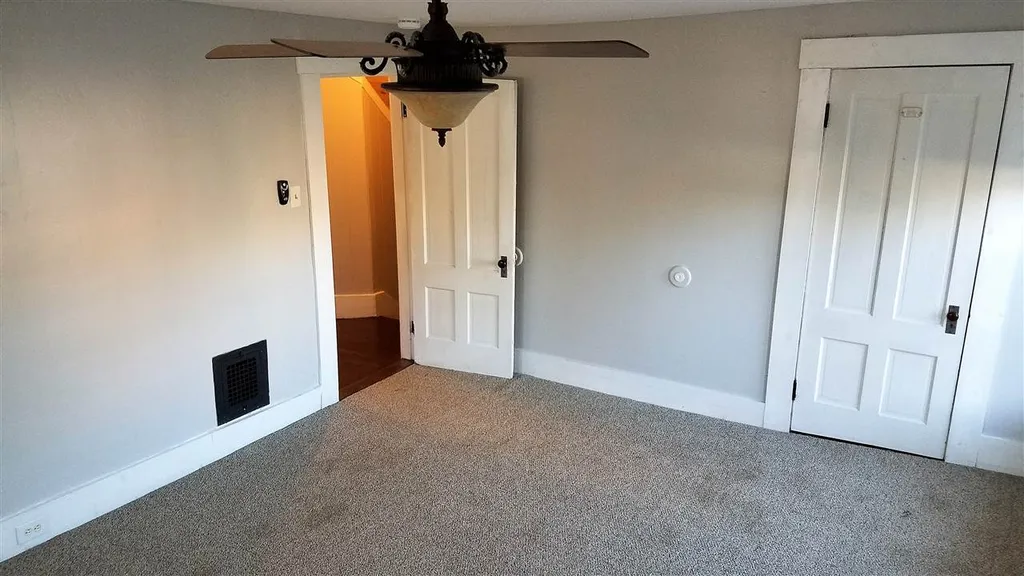12 Elkins Street Franklin NH 03235