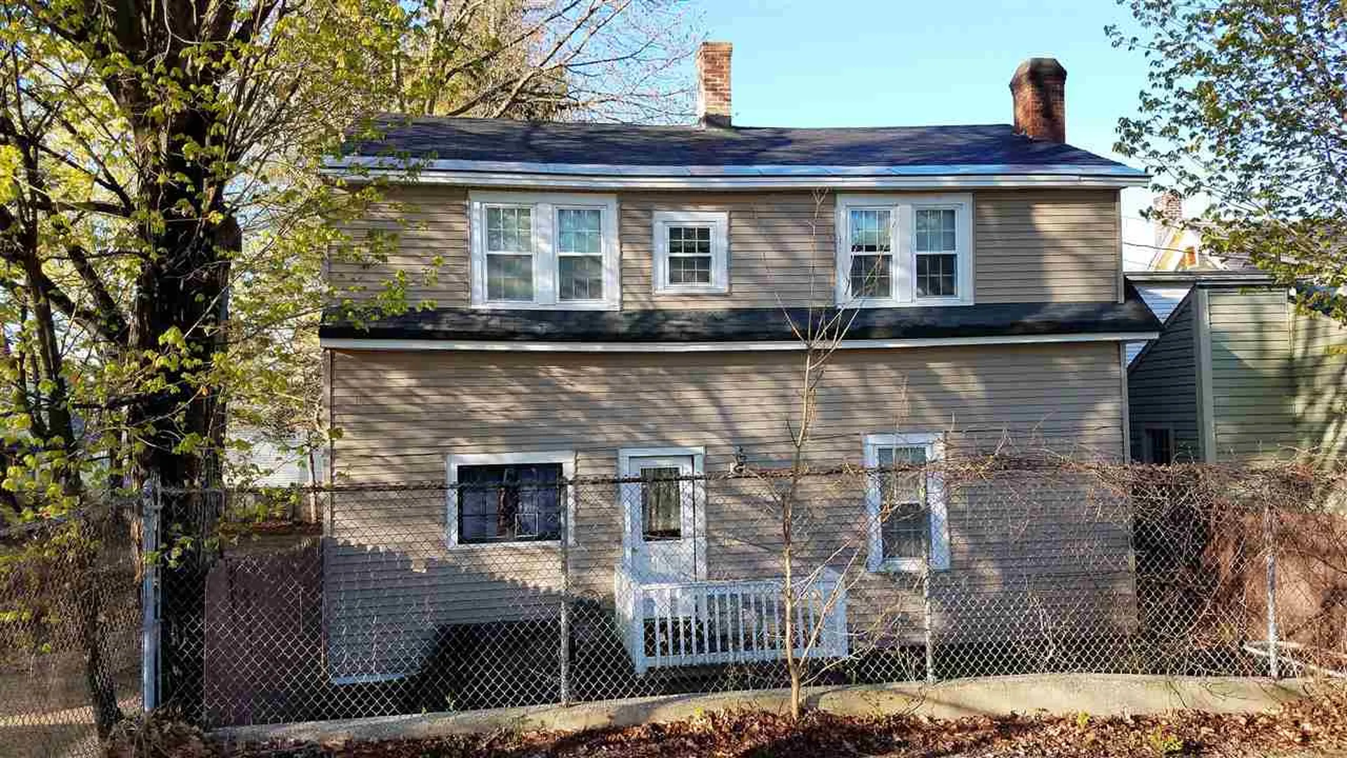 12 Elkins Street Franklin NH 03235