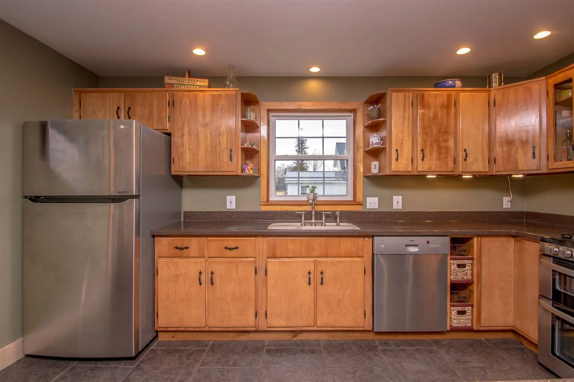17 Pleasant Street Lancaster NH 03584