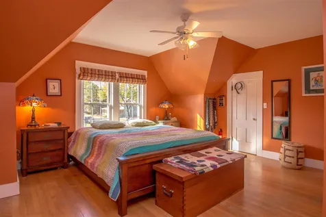 17 Pleasant Street Lancaster NH 03584