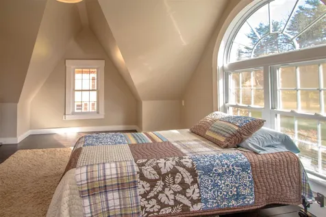 17 Pleasant Street Lancaster NH 03584