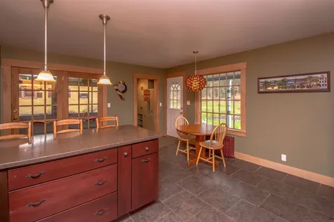 17 Pleasant Street Lancaster NH 03584