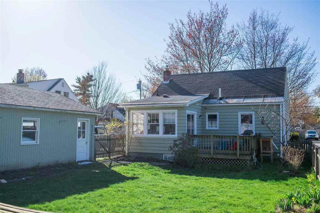 35 Cayuga Court Burlington VT 05408