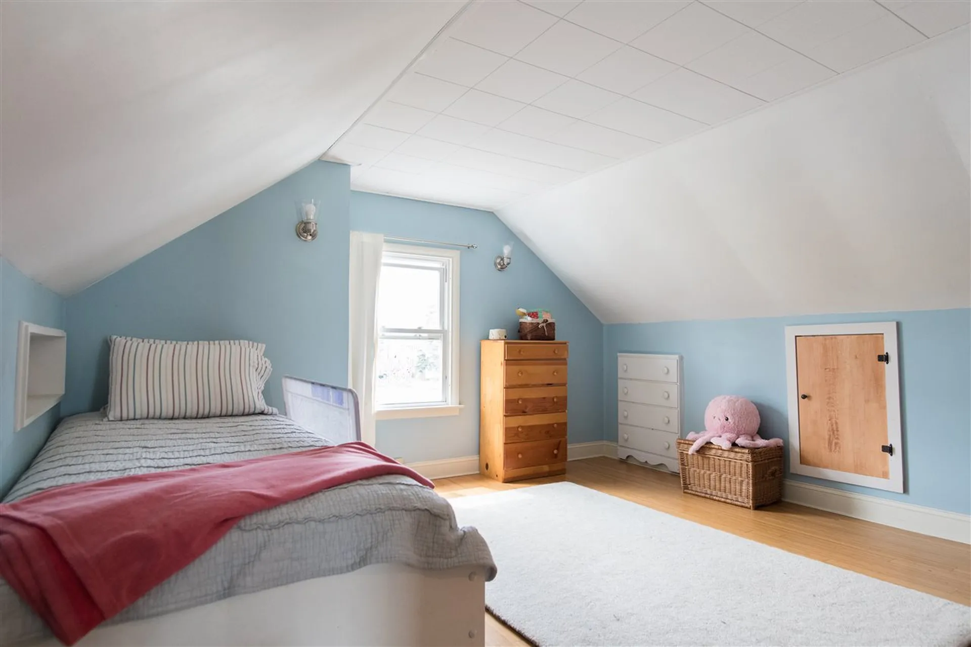 35 Cayuga Court Burlington VT 05408
